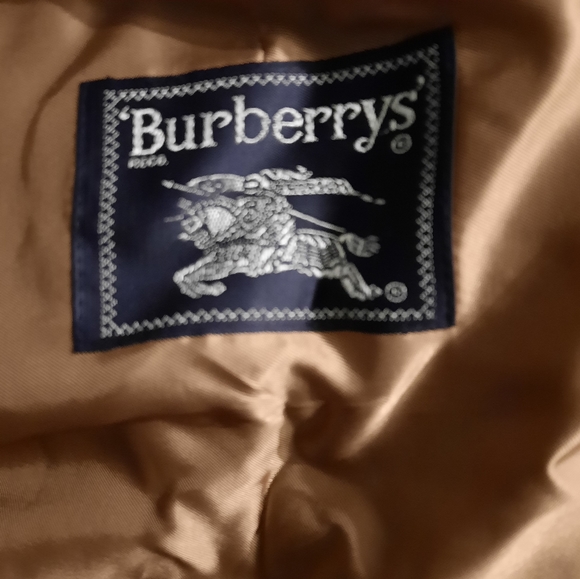 Vintage Burberry Trench Coat - Picture 5 of 15